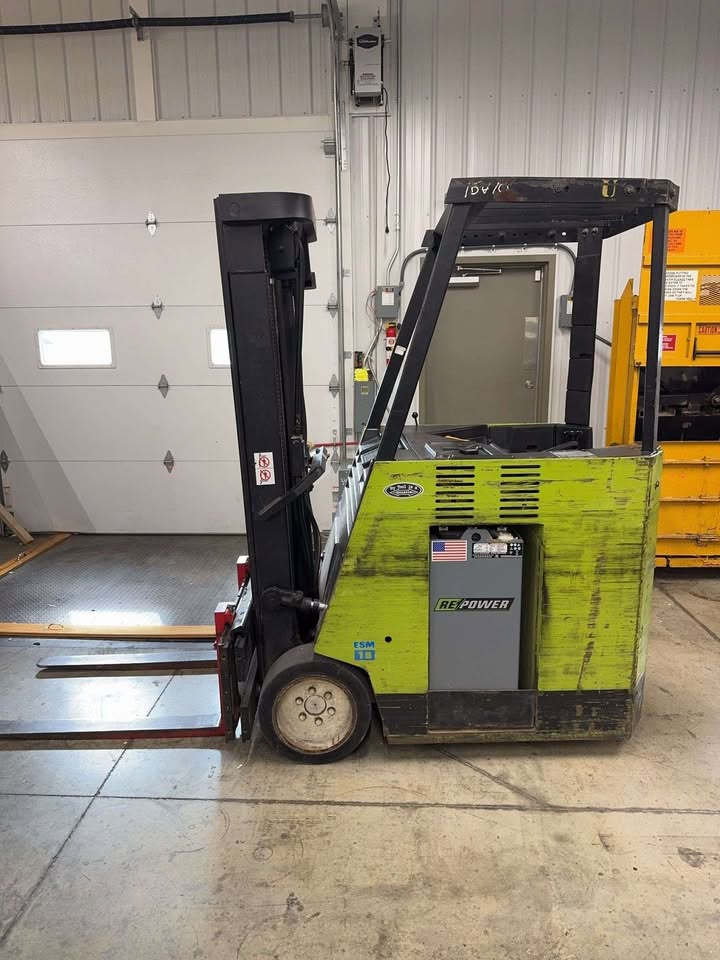 Clark ESM15 Electric Stand-On Forklift – 36V, Extra Battery Included!